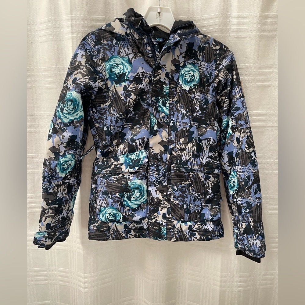 Nikita snow jacket girls medium